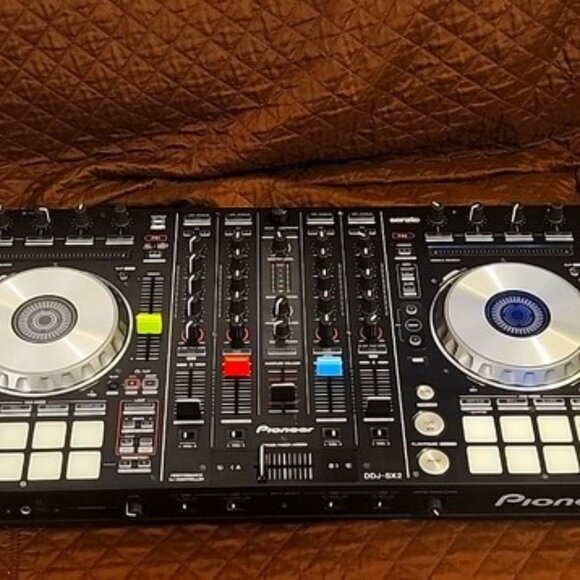 Pioneer DDJ SX2 - Picture 1 of 2